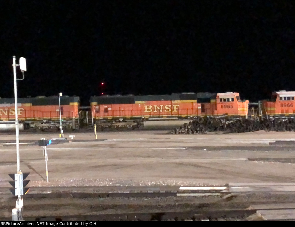 BNSF 8965